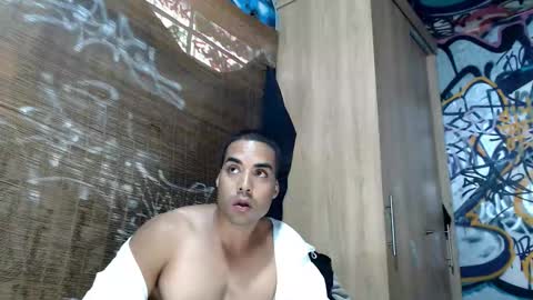 Justin online show from December 1, 9:51 pm