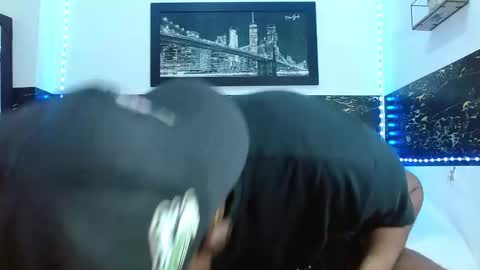 Snapshot of bbc_stallionn chatting on October 2, 3:43 am Andrew  online show from October 2, 3:43 am