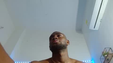 Snapshot of bbc_stallionn chatting on October 10, 4:39 am Andrew  online show from October 10, 4:39 am