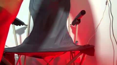 Snapshot of bbcnews94 chatting on October 19, 4:39 am bbcnews94 online show from October 19, 4:39 am