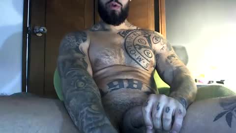 Snapshot of bby044 chatting on February 17, 12:16 pm bby044 online show from February 17, 12:16 pm