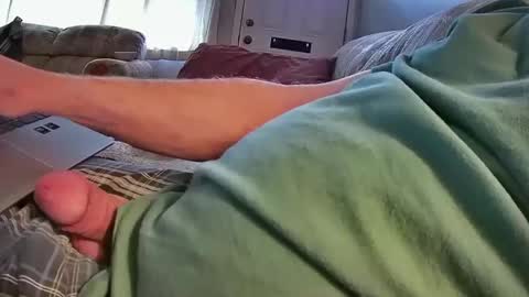 Snapshot of bcema2 chatting on December 23, 6:27 pm bcema2 online show from December 23, 6:27 pm