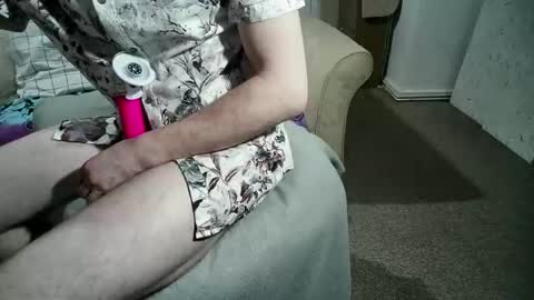 mikiforfun online show from December 9, 2:45 am