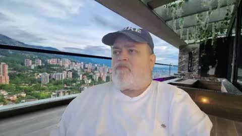 Dookie online show from February 8, 6:34 pm