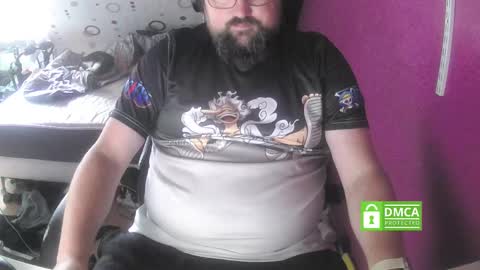 bear90130 online show from September 17, 7:20 am