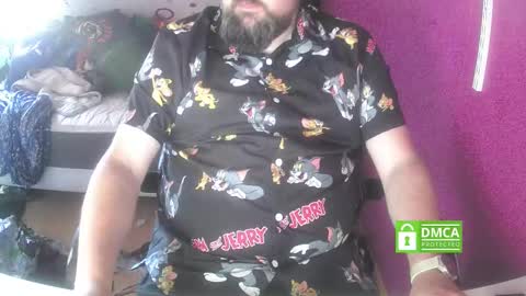 bear90130 online show from October 2, 10:41 am