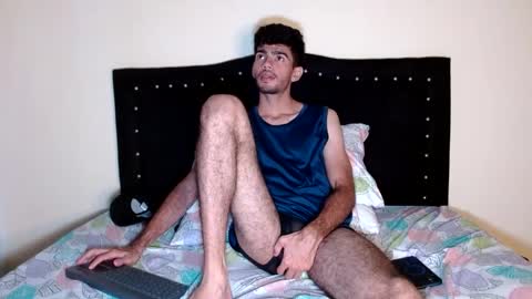 Snapshot of bear_97s chatting on February 24, 1:35 am Pipe online show from February 24, 1:35 am