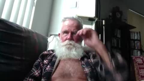 Snapshot of beardbushy chatting on October 12, 5:51 pm beardbushy online show from October 12, 5:51 pm