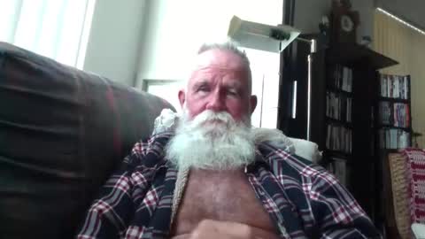 Snapshot of beardbushy chatting on September 8, 5:56 pm beardbushy online show from September 8, 5:56 pm