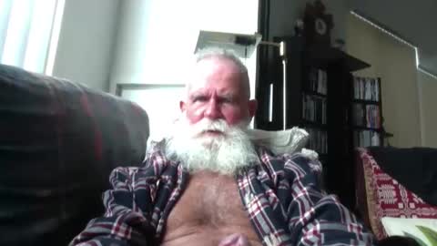 Snapshot of beardbushy chatting on October 20, 5:17 pm beardbushy online show from October 20, 5:17 pm