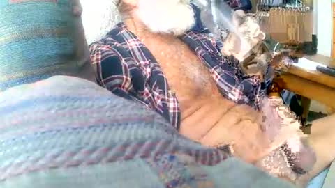 Snapshot of beardbushy chatting on January 27, 4:54 pm beardbushy online show from January 27, 4:54 pm