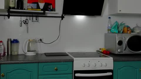 Snapshot of bearded_legend chatting on October 14, 2:18 am Zeus online show from October 14, 2:18 am