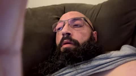 beard online show from January 15, 7:15 am