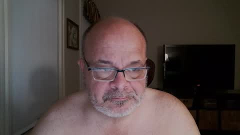 Bears Papa Papi online show from February 28, 9:15 am