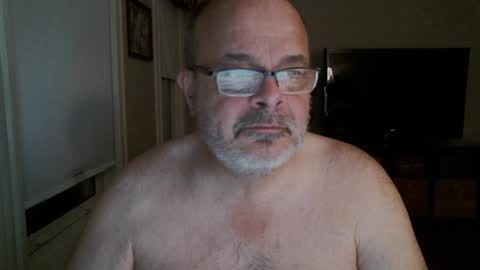 Bears Papa Papi online show from January 4, 9:10 am