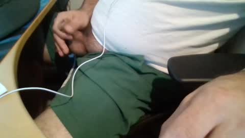 Snapshot of bearyuncut chatting on October 2, 7:29 pm bearyuncut online show from October 2, 7:29 pm