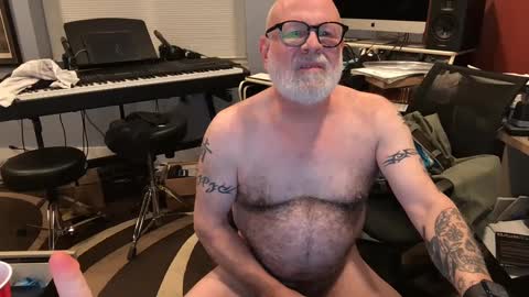 Snapshot of beavermower chatting on March 4, 5:21 am beavermower online show from March 4, 5:21 am