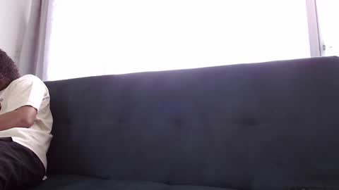 independent model online show from January 29, 7:11 pm