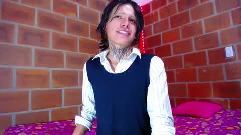 bellamy_094 online show from December 15, 8:39 pm