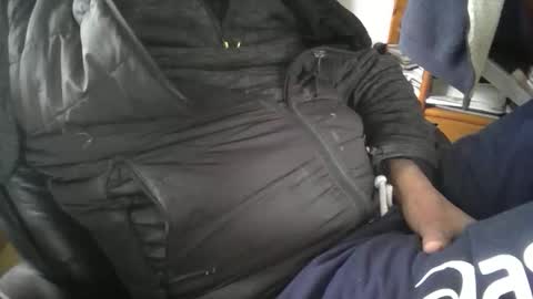 jaimetout online show from April 1, 11:45 am