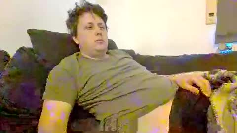 ben_2456 online show from April 7, 7:08 am