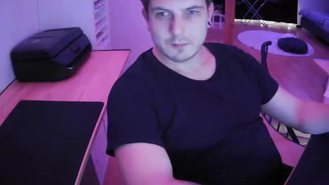 ben_big69 online show from December 20, 6:15 pm