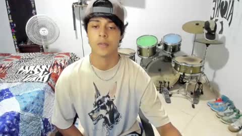 Snapshot of ben_falcon chatting on September 11, 3:38 am Ben online show from September 11, 3:38 am