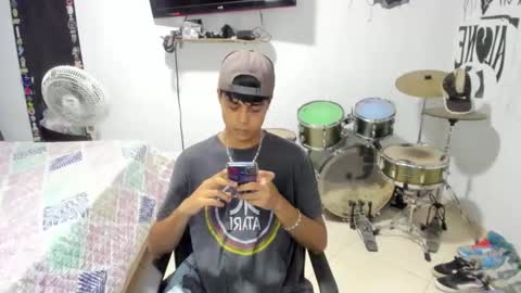 Snapshot of ben_falcon chatting on October 18, 3:55 am Ben online show from October 18, 3:55 am