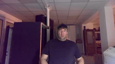 Robert  1984 online show from October 26, 4:03 am