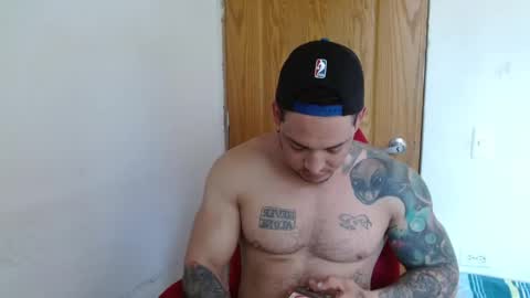 Snapshot of benjamin_isaac chatting on October 2, 2:10 pm benjamin_isaac online show from October 2, 2:10 pm