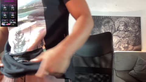 benjamincooperk online show from December 3, 8:03 am