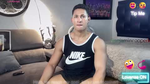 benjamincooperk online show from February 12, 7:58 am