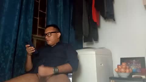 Snapshot of benny_94_project1000 chatting on September 16, 5:08 am Benn  online show from September 16, 5:08 am