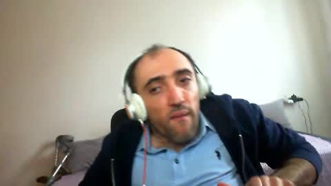 bentish online show from February 3, 11:15 am