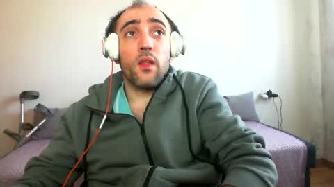 bentish online show from February 5, 10:11 am