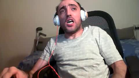 bentish online show from November 26, 4:10 pm