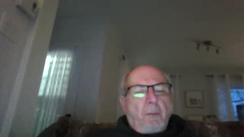 Snapshot of bernard1102 chatting on March 11, 10:51 am bernard1102 online show from March 11, 10:51 am