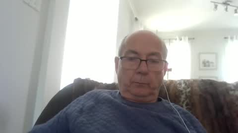 bernard1102 online show from June 4, 4:02 pm