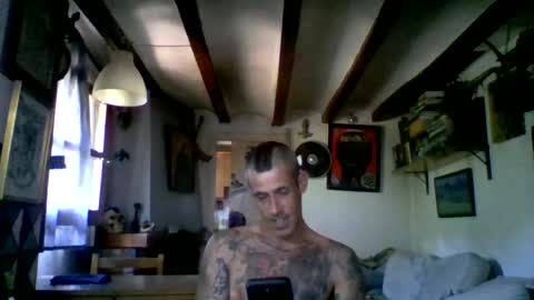 bernichaos77 online show from July 19, 12:22 pm