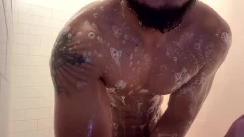 Snapshot of berriess_ chatting on February 2, 12:24 pm berriess_ online show from February 2, 12:24 pm