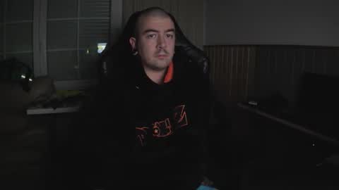 berto3389 online show from November 29, 2:24 am