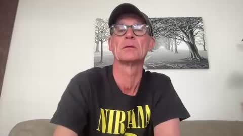 bgrade online show from October 18, 7:52 pm