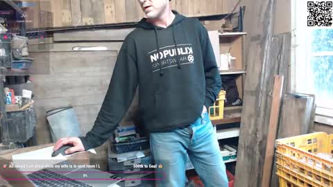 Snapshot of bi_french69 chatting on February 11, 3:51 pm My name is David and if you like public exhibitions you wont be disappointed with me LoL - My favorite vibes is 44  online show from February 11, 3:51 pm