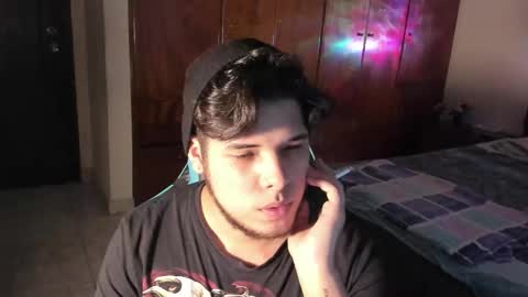 Snapshot of big_cockjughead chatting on October 30, 9:49 pm Logan Sprouse online show from October 30, 9:49 pm