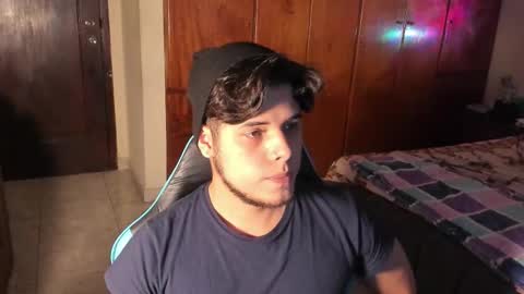 Snapshot of big_cockjughead chatting on October 23, 9:07 pm Logan Sprouse online show from October 23, 9:07 pm