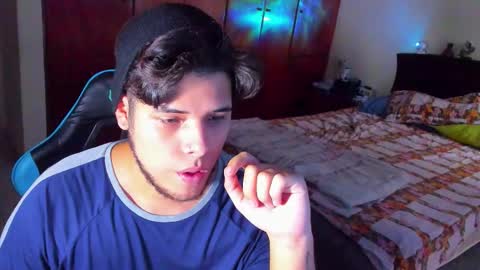 Snapshot of big_cockjughead chatting on October 20, 8:02 pm Logan Sprouse online show from October 20, 8:02 pm