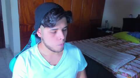 Snapshot of big_cockjughead chatting on October 7, 11:42 pm Logan Sprouse online show from October 7, 11:42 pm