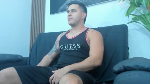 Tylerr online show from February 17, 7:57 pm