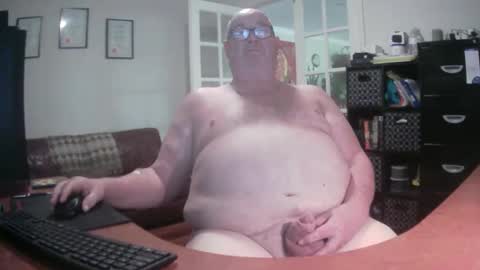 Snapshot of bigaussie5 chatting on December 26, 4:53 am Bigaussie online show from December 26, 4:53 am