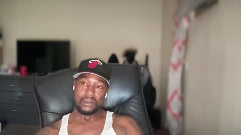 bigbackwoodcali online show from October 8, 10:25 pm